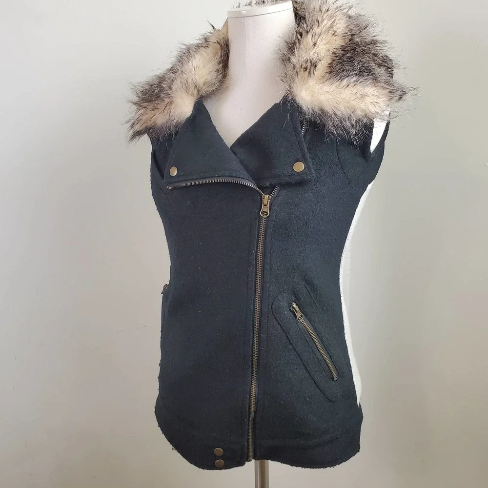 THREAD & SUPPLY | ASYMETRICAL WOOL BLEND SWEATER VEST AZTEC FAUX FUR WOMEN'S XS